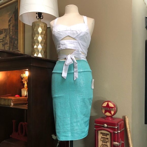 LuLaRoe Dresses & Skirts - {Lularoe} Turquoise & Silver Thread Pencil Skirt